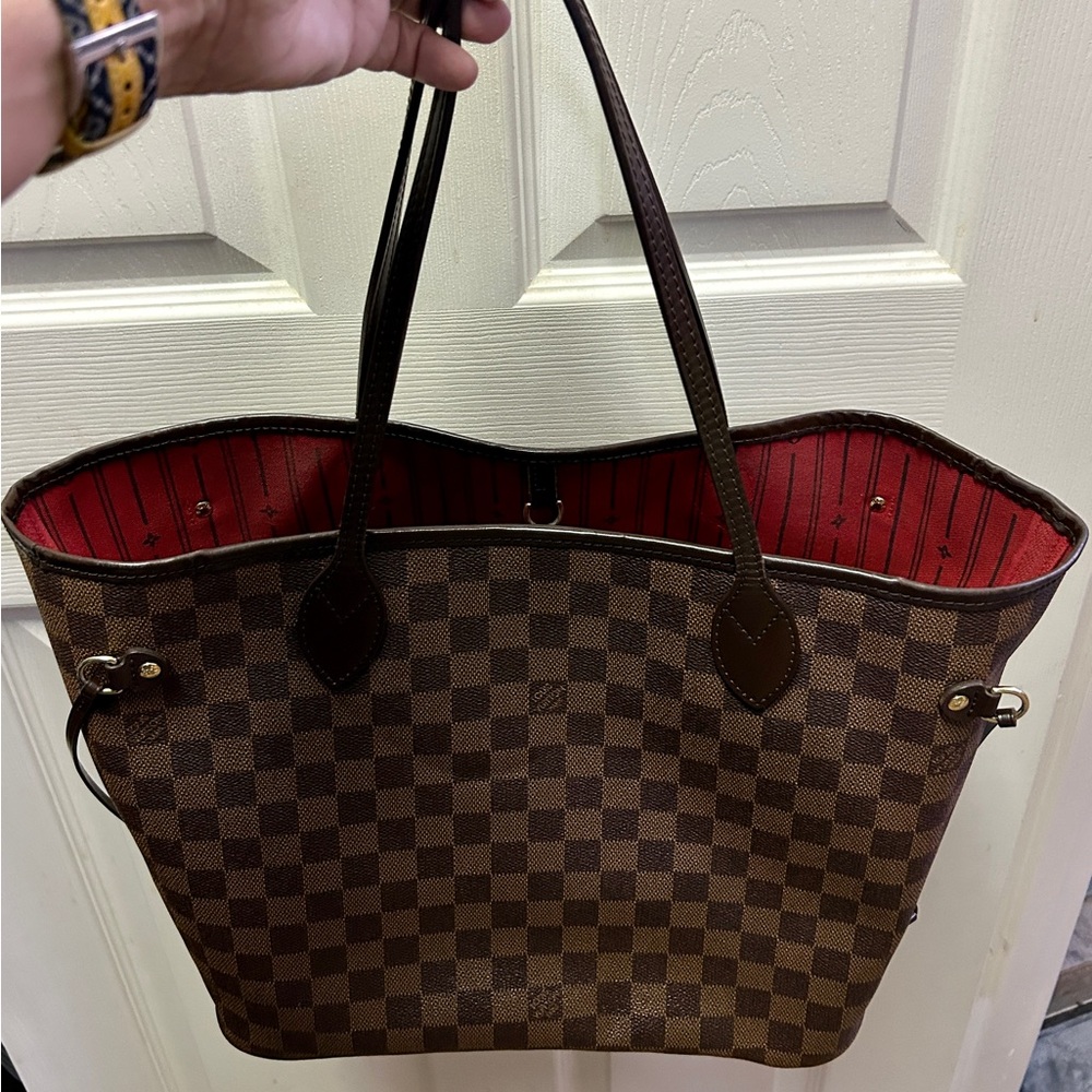 Louis Vuitton Neverfull MM handbag